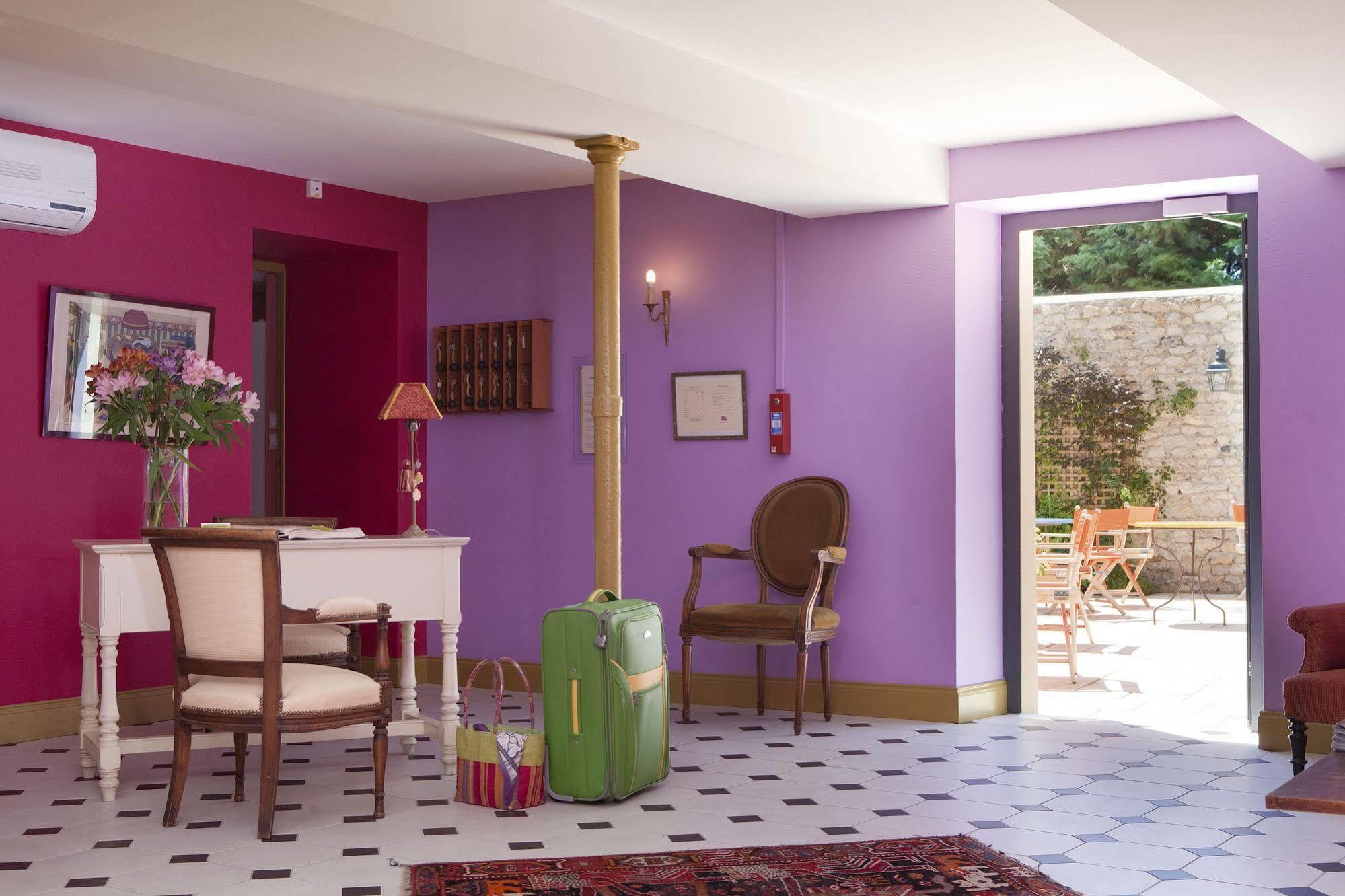 Logis Hotel O En Couleur Oucques-la-Nouvelle Exterior photo